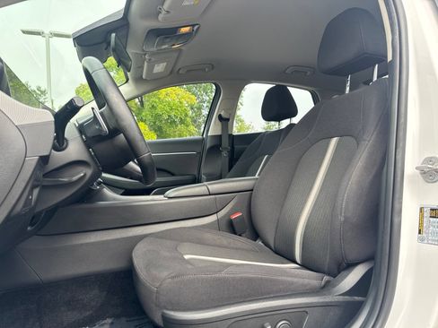 Used 2024 Hyundai Sonata SEL FWD image 13