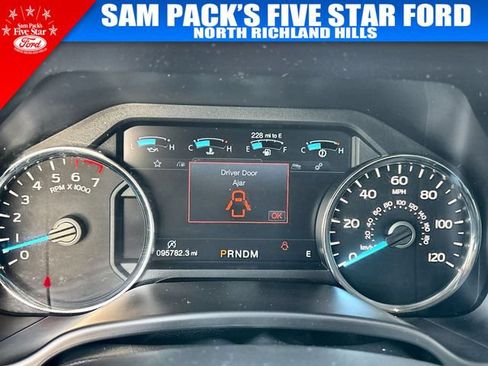 Used 2020 Ford F150 Lariat RWD image 24