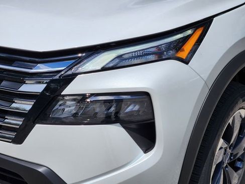 New 2026 Nissan Rogue SV image 6