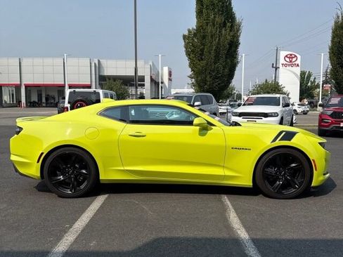 Used 2020 Chevrolet Camaro LT w/ RS Package RWD image 4