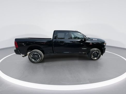 Used 2026 RAM 2500 Laramie AWD/4WD image 4