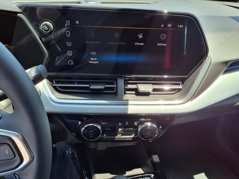 New 2025 Chevrolet Trax LT w/ Driver Confidence Package image 11