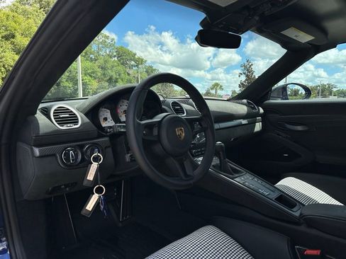 Certified 2025 Porsche 718 Boxster Spyder RS RWD image 4