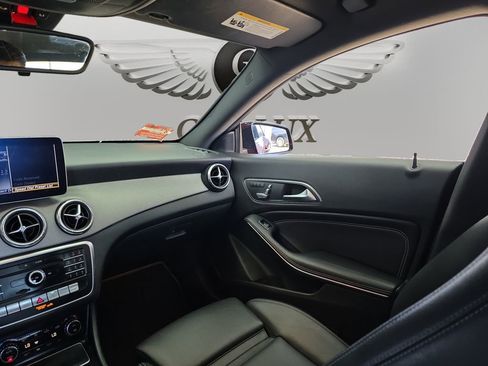 Used 2019 Mercedes-Benz CLA 250 image 27