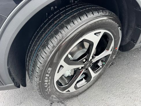 New 2025 Ford Escape ST-Line Select w/ Tech Pack #1 image 14