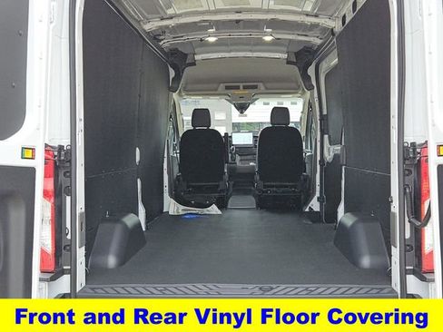 New 2026 Ford Transit 250 148 Medium Roof w/ Load Area Protection Package RWD image 10