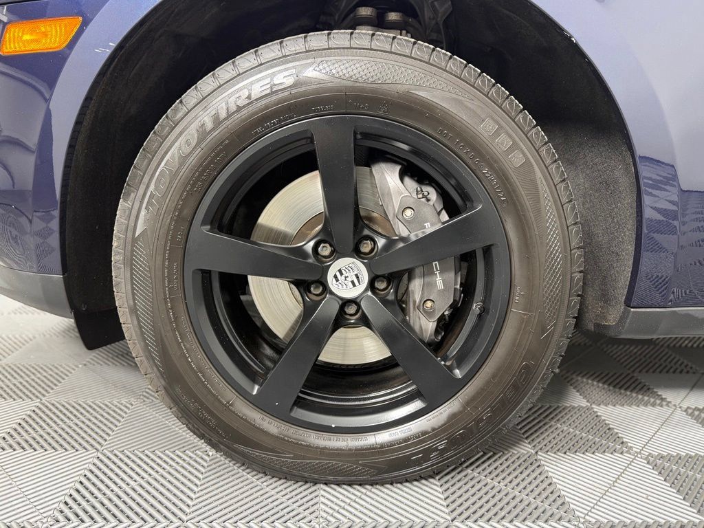 Certified 2021 Porsche Macan AWD/4WD image 13