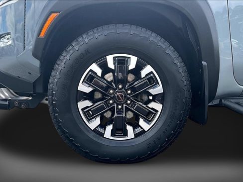 Certified 2023 Nissan Frontier PRO-4X w/ Pro Convenience Package AWD/4WD image 8