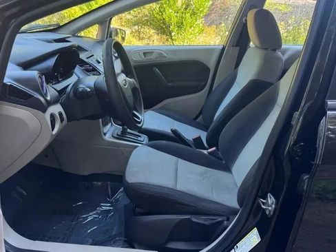 Used 2013 Ford Fiesta S w/ Convenience Pkg image 9