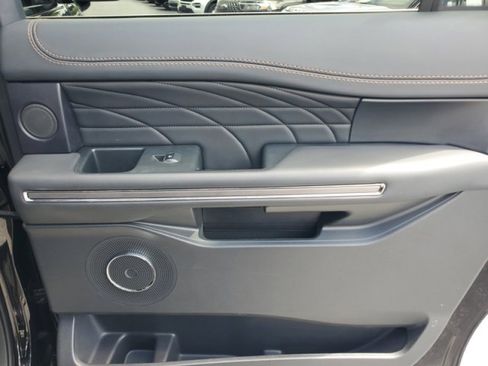 Certified 2024 Ford Expedition Max Platinum RWD image 36