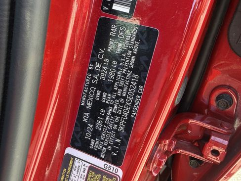 Certified 2025 Kia K4 EX image 28