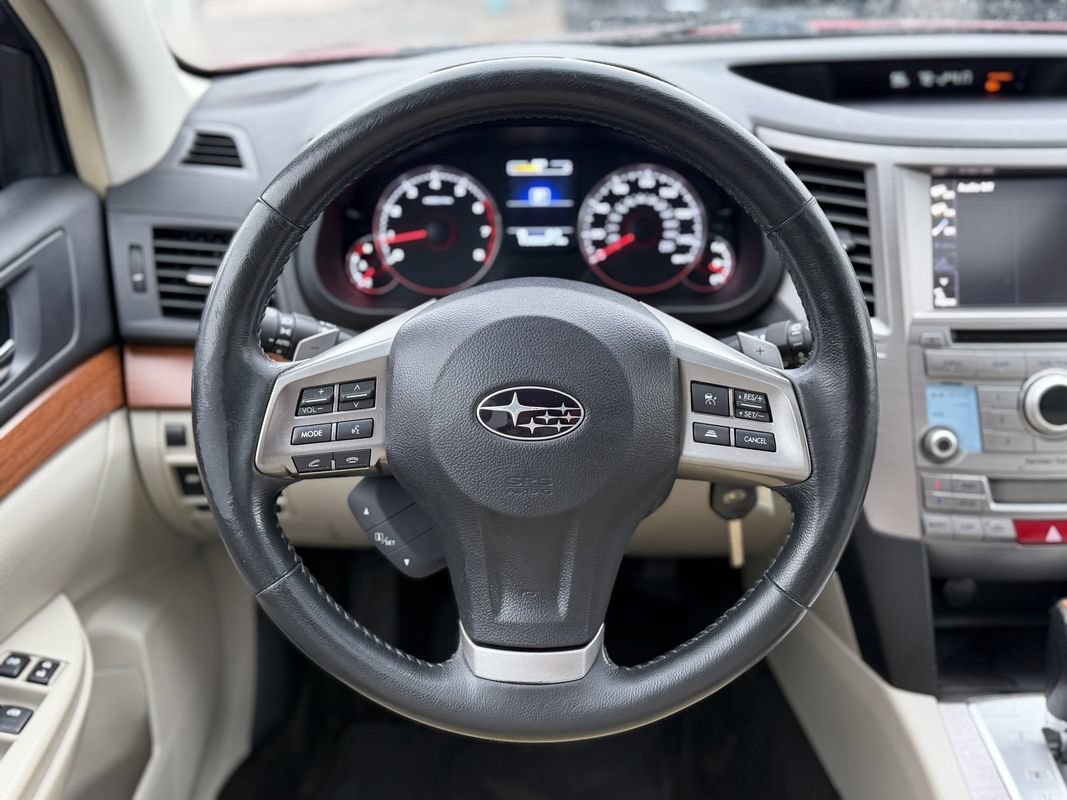 Used 2014 Subaru Outback 2.5i Limited AWD/4WD image 18