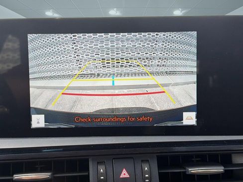 Used 2025 Lexus ES 350 w/ Premium Package FWD image 16
