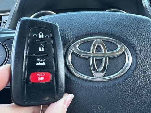 Used 2019 Toyota Camry XSE image 22