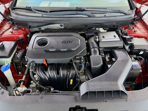 Used 2018 Hyundai Sonata Limited image 31