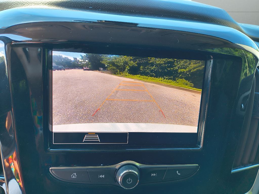 Used 2020 Chevrolet Traverse LS FWD image 22