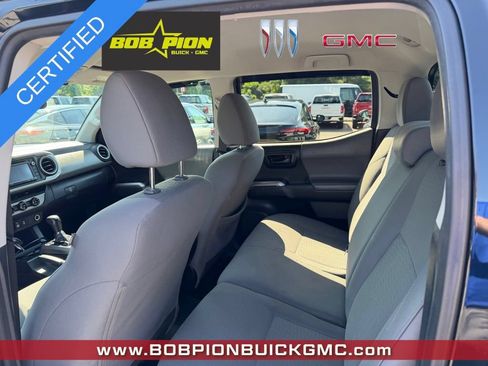 Used 2018 Toyota Tacoma SR5 AWD/4WD image 6