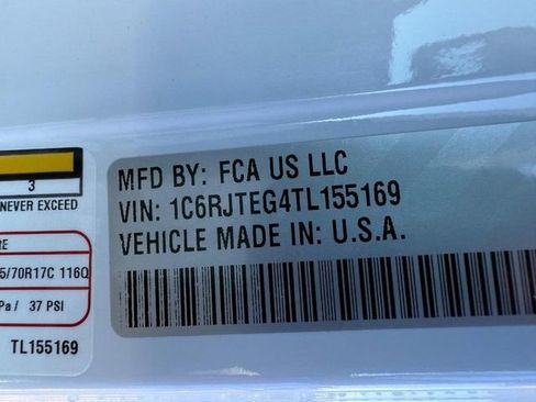 New 2026 Jeep Gladiator Mojave image 31