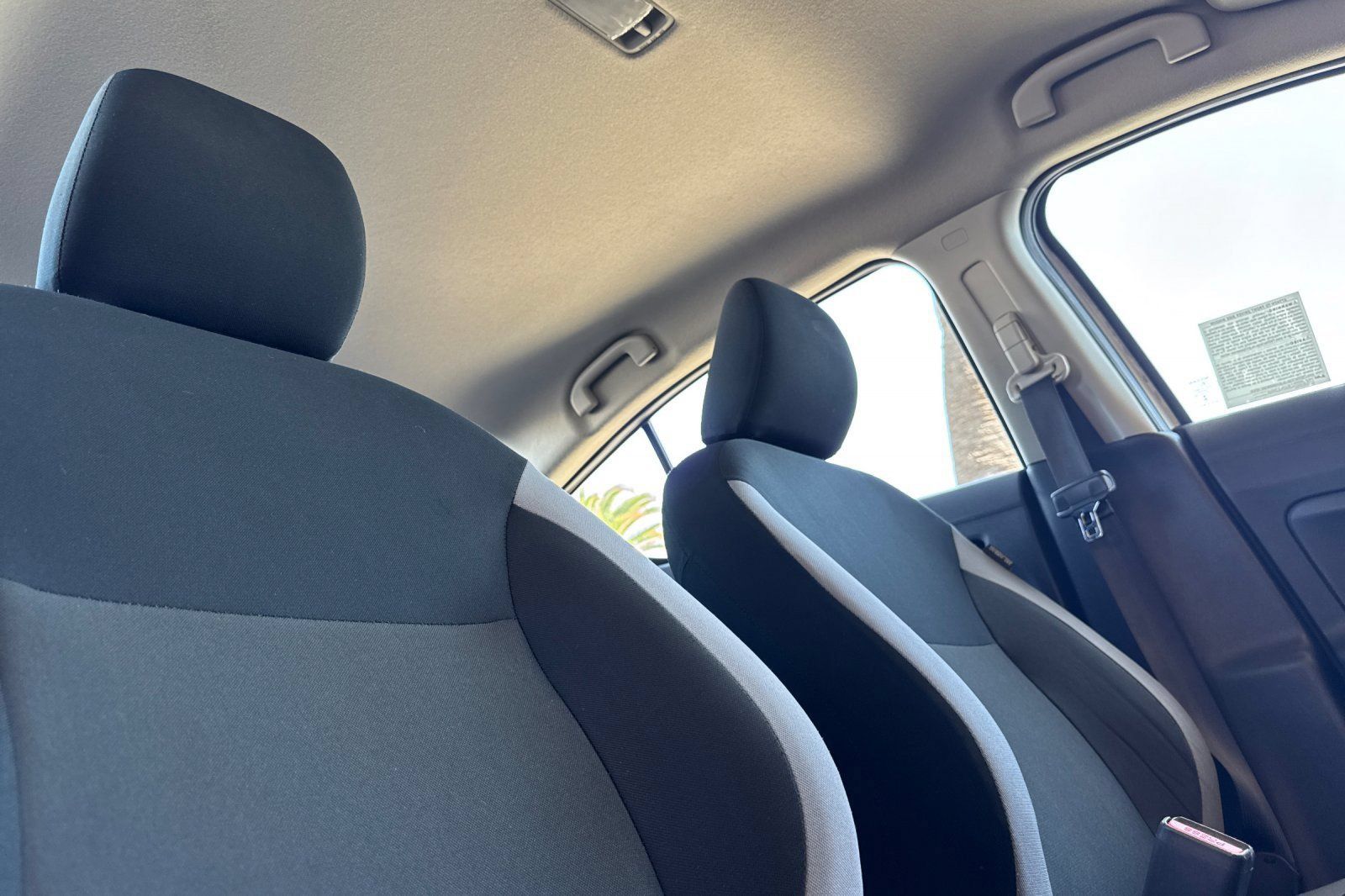 Used 2025 Nissan Versa S FWD image 16