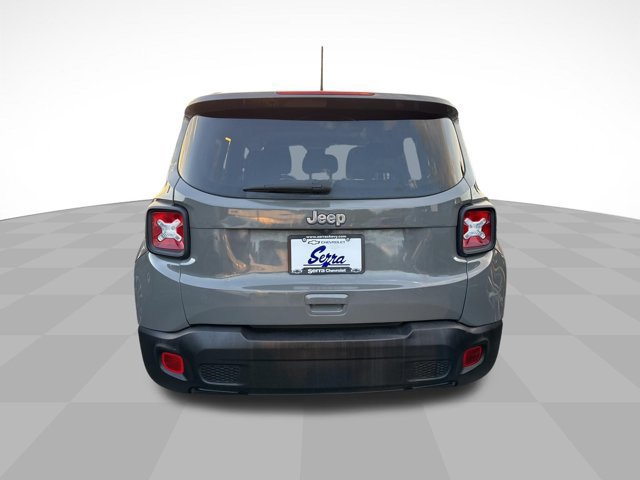 Used 2020 Jeep Renegade Latitude FWD image 9