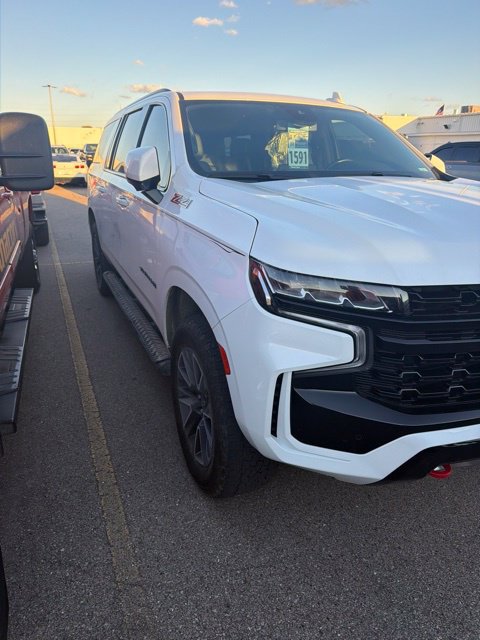 Used 2023 Chevrolet Suburban Z71 w/ Z71 Off-Road Package AWD/4WD image 27