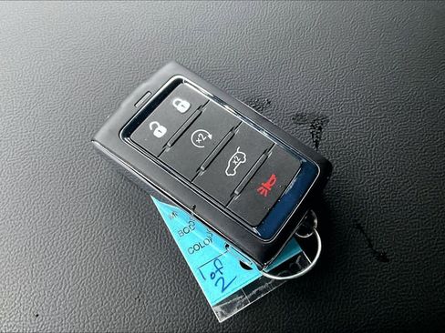 New 2025 Jeep Grand Cherokee Altitude image 20