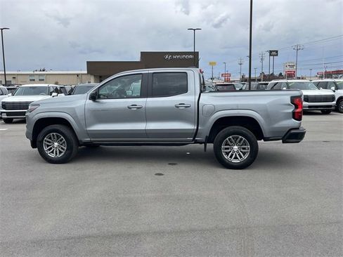 Used 2023 Chevrolet Colorado LT w/ LT Convenience Package image 8