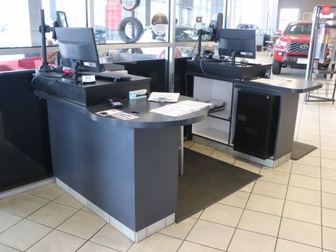 Used 2020 Toyota Camry LE w/ Cold Weather Package image 31