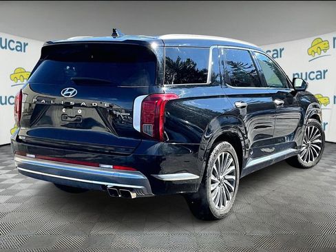 Used 2024 Hyundai Palisade Calligraphy image 6
