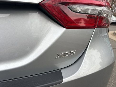Used 2021 Toyota Camry XSE FWD image 11