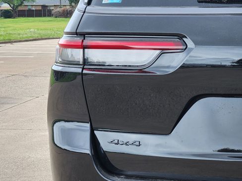 New 2026 Jeep Grand Cherokee L 4WD image 15