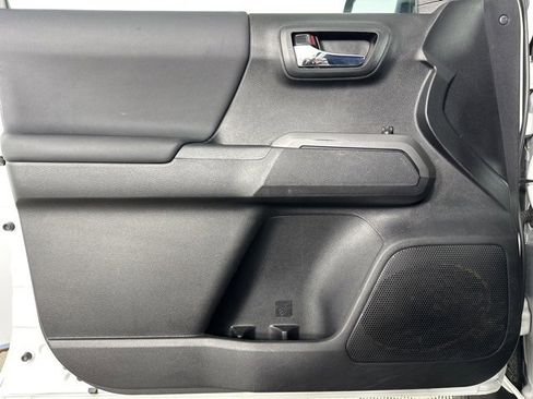 Used 2023 Toyota Tacoma TRD Sport image 23