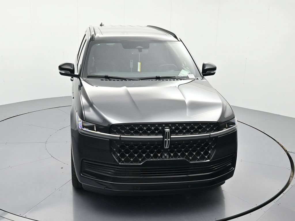 New 2026 Lincoln Navigator Reserve w/ Jet Appearance Package AWD/4WD image 31