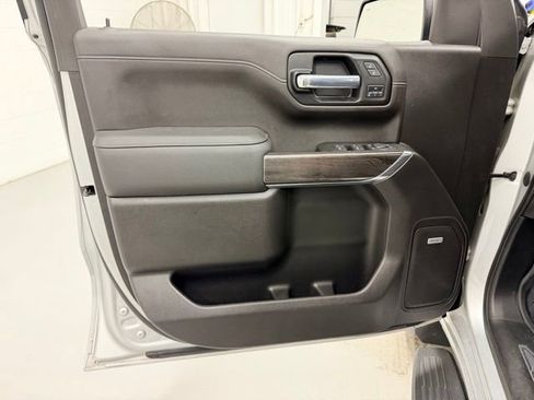 Certified 2022 Chevrolet Silverado 1500 LTZ w/ LTZ Convenience Package II AWD/4WD image 22