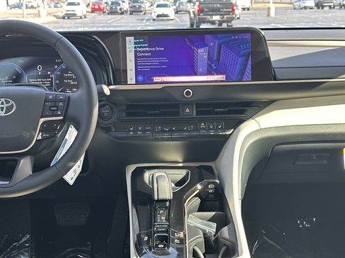 Certified 2026 Toyota Crown Limited w/ Advanced Technology Package image 30