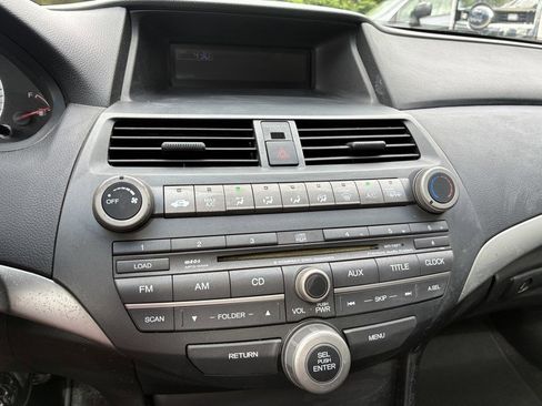 Used 2010 Honda Accord EX image 10