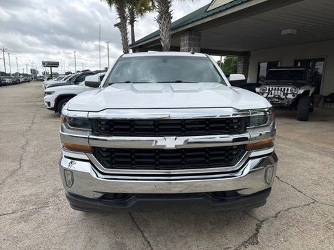 Used 2017 Chevrolet Silverado 1500 LT w/ LT Fleet Convenience Package AWD/4WD image 13