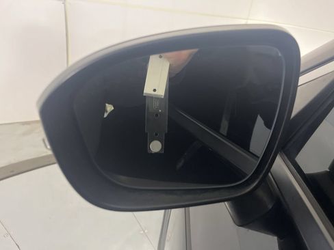Used 2022 Nissan Rogue SV FWD image 38