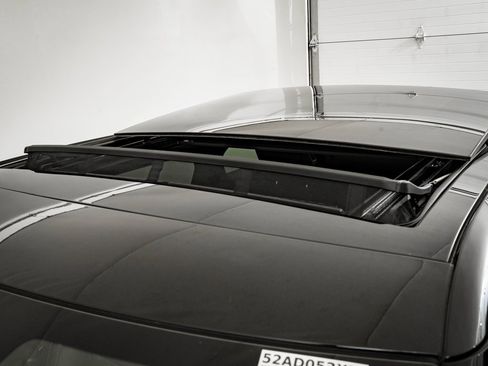 Used 2024 Land Rover Range Rover Evoque S image 14