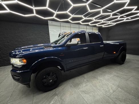 Used 2020 RAM 3500 Limited AWD/4WD image 7