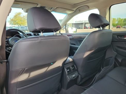 Used 2018 Subaru Outback 2.5i Limited AWD/4WD image 26