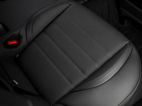 Certified 2026 Porsche Panamera RWD image 36