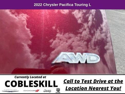 Used 2022 Chrysler Pacifica Touring-L AWD/4WD image 11