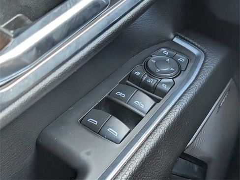 Used 2024 GMC Sierra 2500 Denali w/ Denali Reserve Package image 30