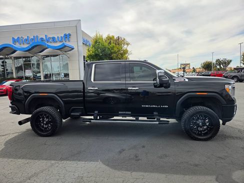 Used 2020 GMC Sierra 2500 Denali w/ Denali Ultimate Package AWD/4WD image 2