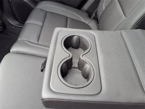 Used 2023 Chevrolet Blazer LT w/ Sound & Technology Package image 9