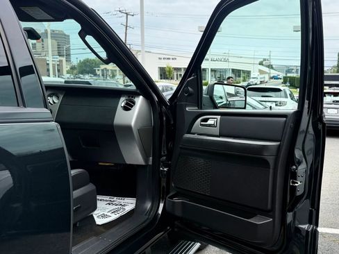 Used 2012 Ford Expedition Limited AWD/4WD image 33
