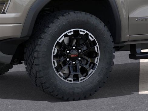New 2026 GMC Canyon AT4 image 9