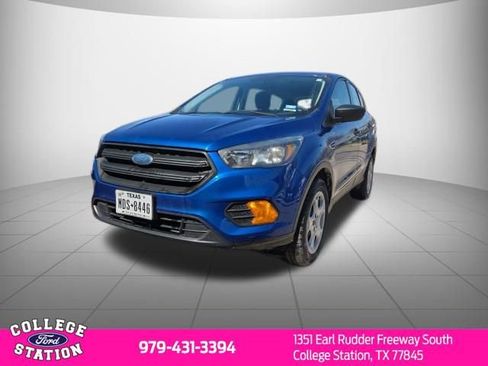 Used 2019 Ford Escape S image 3