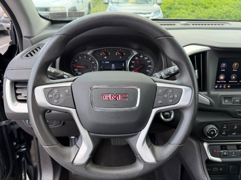 Used 2024 GMC Terrain SLE AWD/4WD image 15